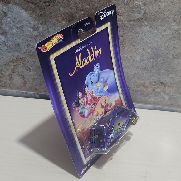 Hot Wheels Premium Diecast Deco Delivery Vehicle Pop Culture Disney Series 2019 - Picture 6 of 9